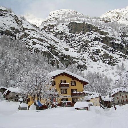 Hotel Ristorante Paramont Baulen Buitenkant foto